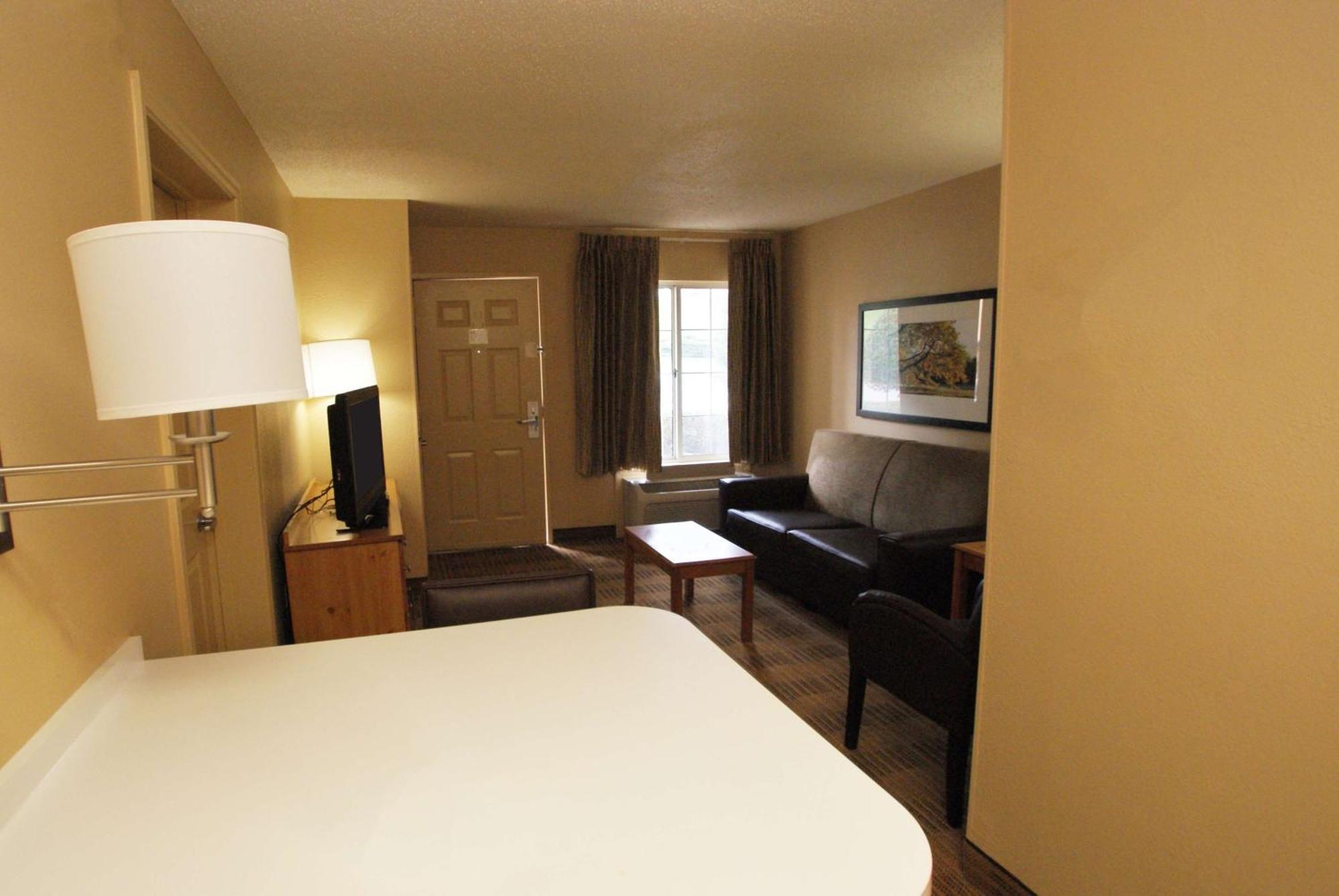 Extended Stay America Select Suites - Durham - University - Ivy Creek Blvd Exteriér fotografie