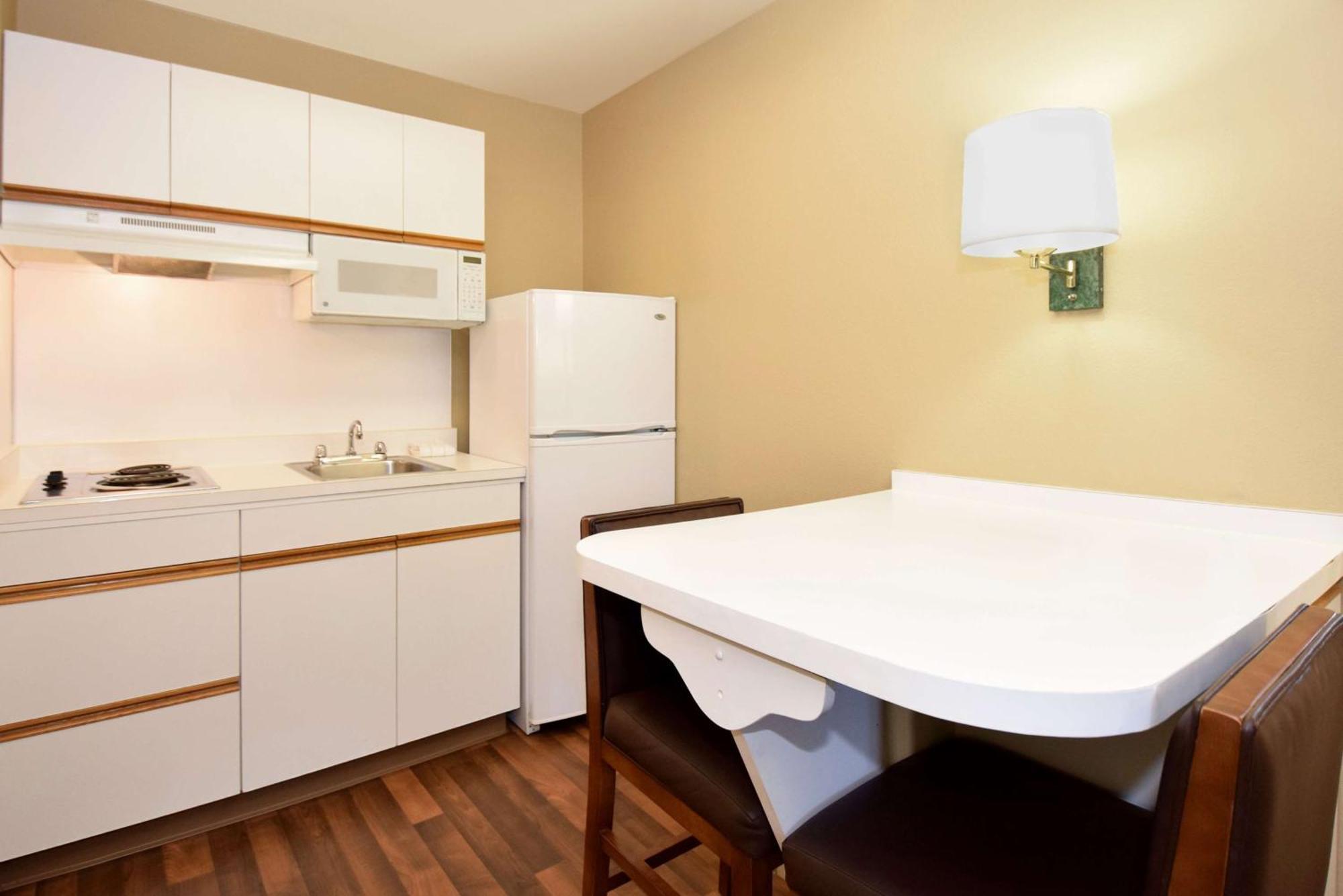 Extended Stay America Select Suites - Durham - University - Ivy Creek Blvd Exteriér fotografie