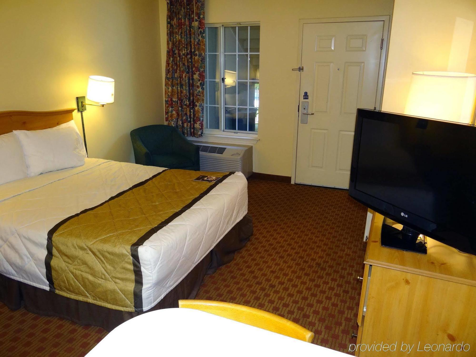 Extended Stay America Select Suites - Durham - University - Ivy Creek Blvd Exteriér fotografie